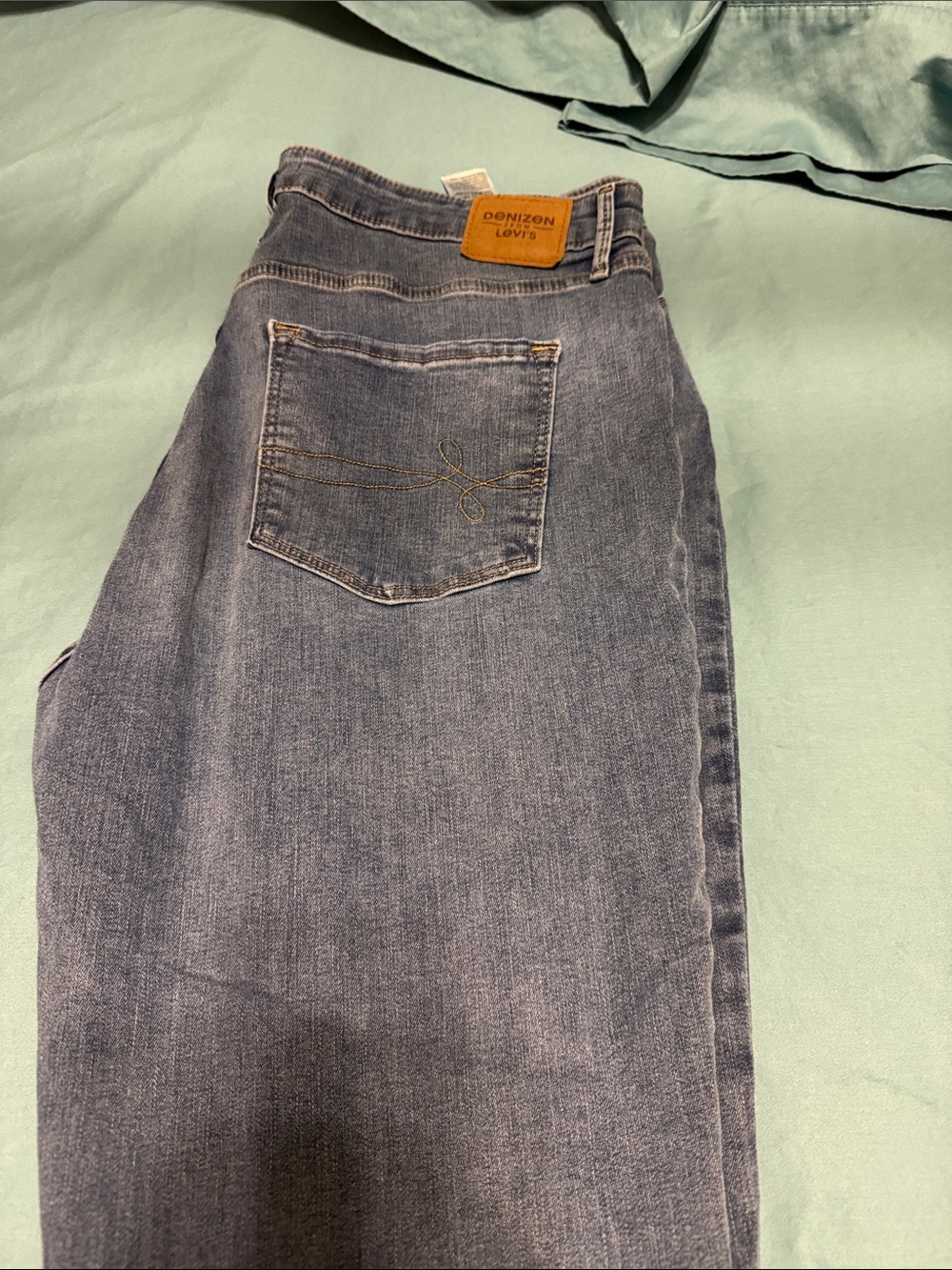 Levi's Women's Light Blue Flare Jeans with Back Pocket Stitching